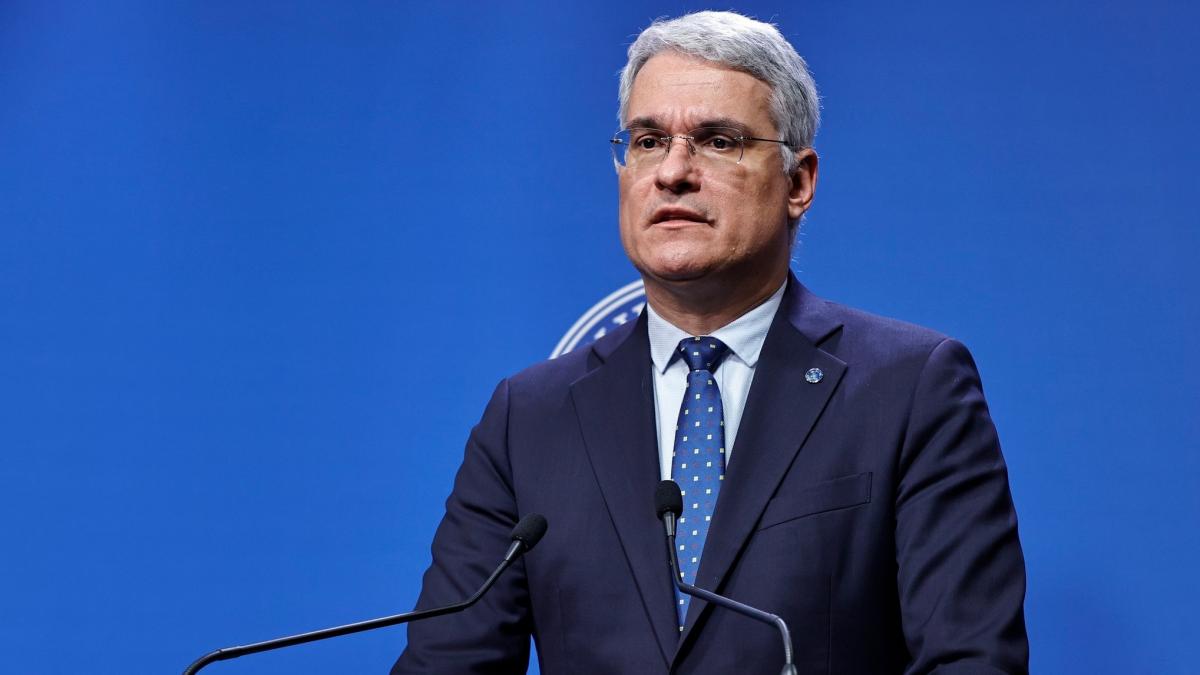 Dragos Pislariu de 1 Mai Munca trebuie respectata si nicio munca cinstita nu este rusine1777643374