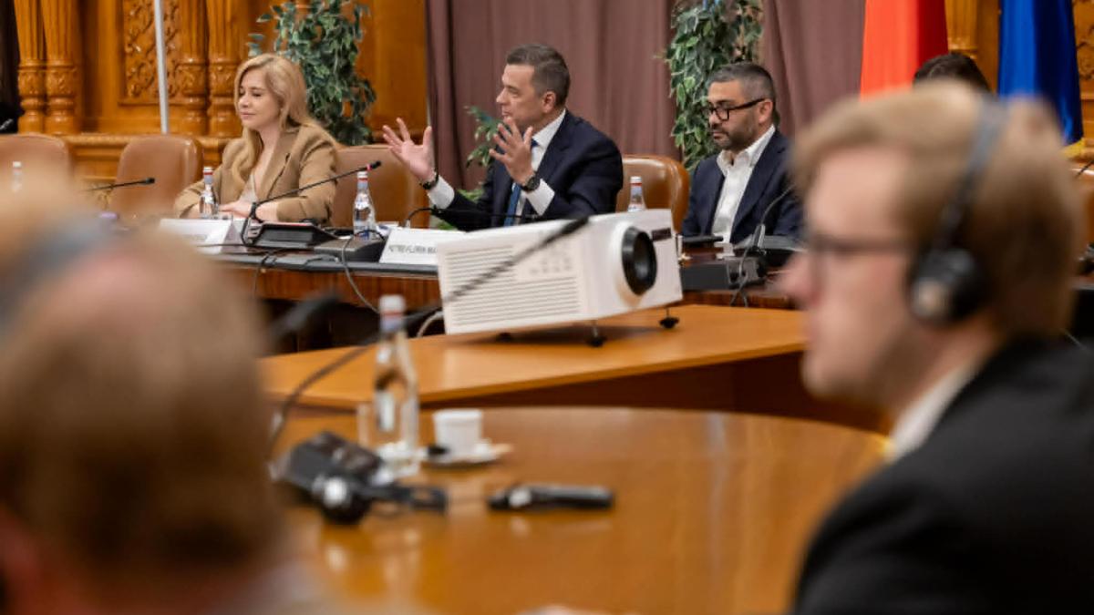 Grindeanu nu exclude posibilitatea unui guvern minoritar PSD-UDMR: „Un scenariu considerat”. Ce afirmă despre... 2 Grindeanu nu exclude posibilitatea unui guvern minoritar PSD UDMR Un scenariu considerat Ce afirma despre1778534226