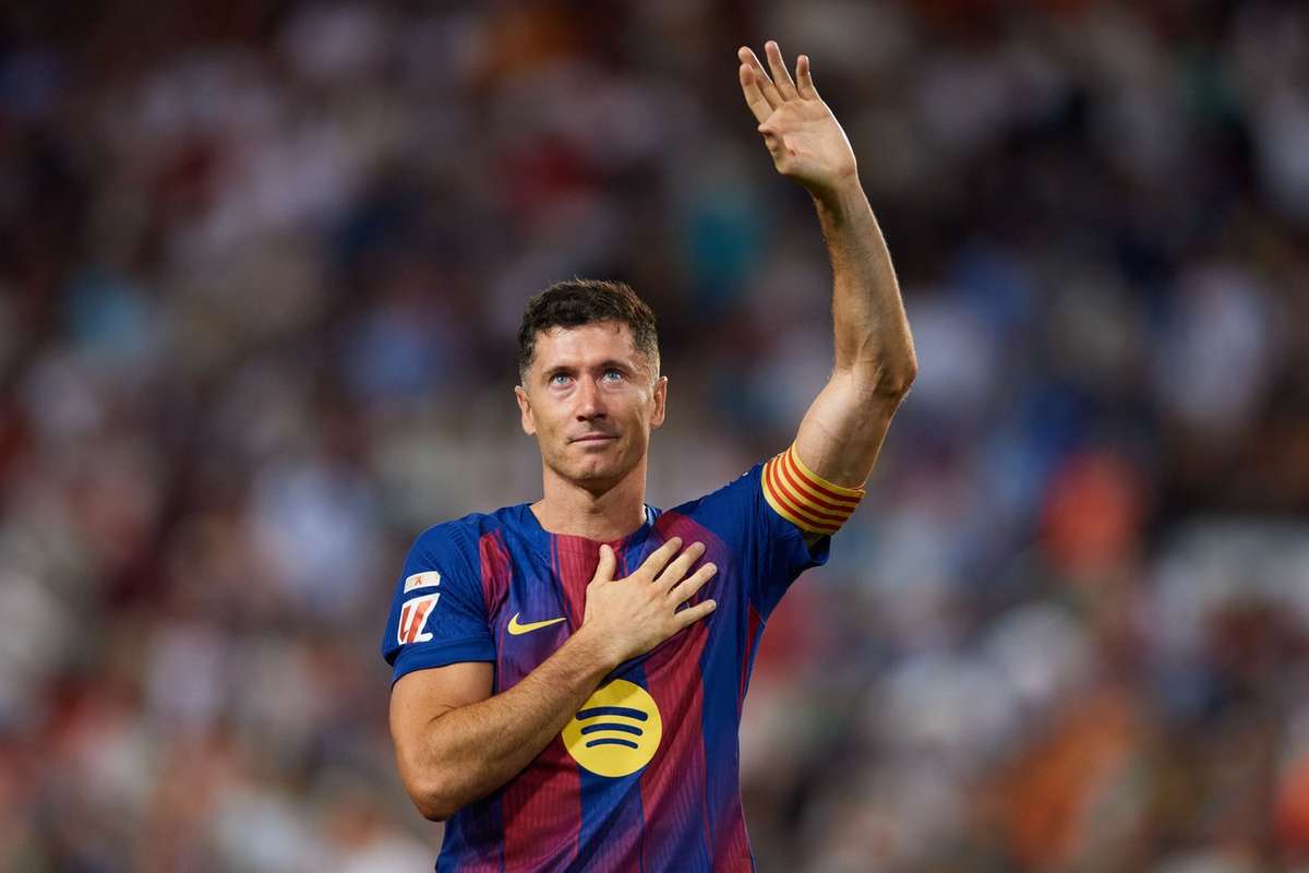 Hansi Flick dupa ultimul meci al lui Lewandowski la Barcelona A meritat sa si ia ramas bun pe terren1779622832