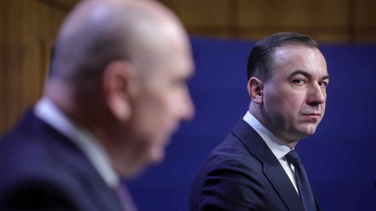 Ilie Bolojan face publica lista neregulilor descoperite la Ministerul Energiei in urma investigatiei realizate de Bogdan Ivan1778599022