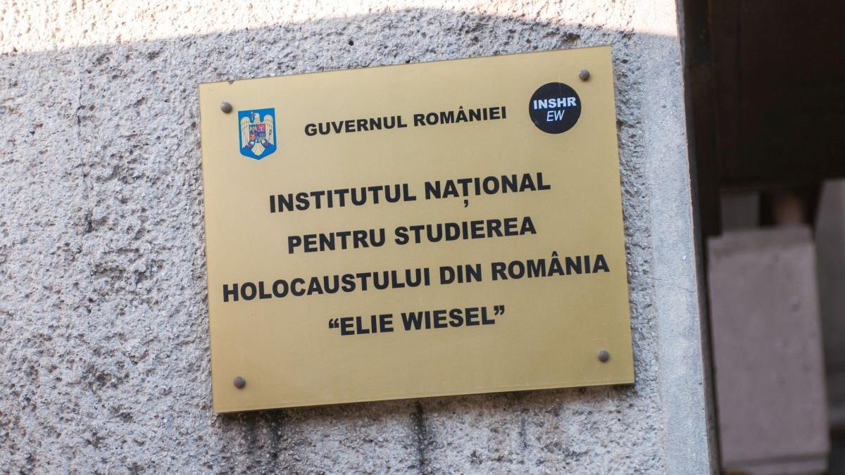 Institutul "Elie Wiesel" acuză AUR că intenționează să-l desființeze. Este vizat și Muzeul de Istorie... 2 Institutul Elie Wiesel acuza AUR ca intentioneaza sa l desfiinteze Este vizat si Muzeul de Istorie1778568434