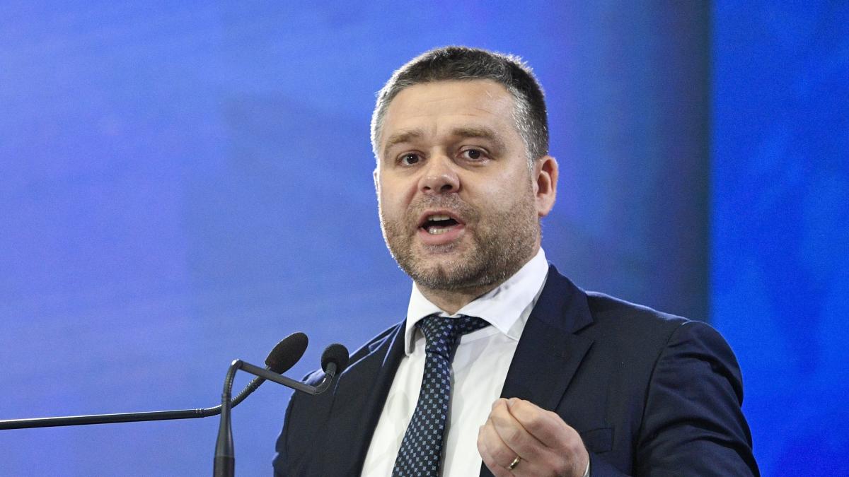 Kelemen Hunor mesaj ironico pentru Ciucu Are o capitala frumoasa de administrat nu inteleg de ce se1778561246