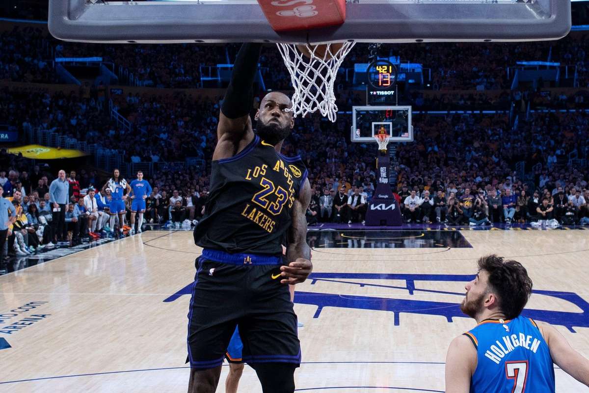 LA Lakers doreste sa i ofere timp lui LeBron James pentru a si decide viitorul1778660209