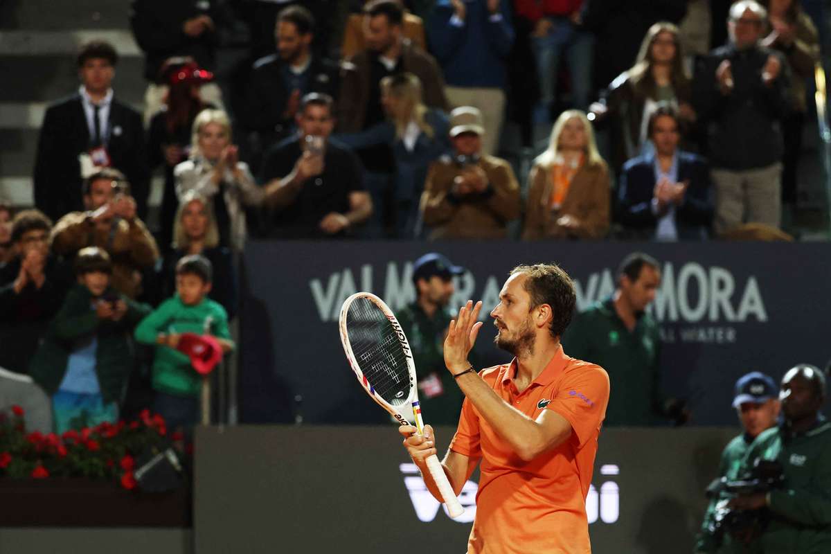 Medvedev ajunge in semifinale la Roma si va infrunta pe Sinner1778795720