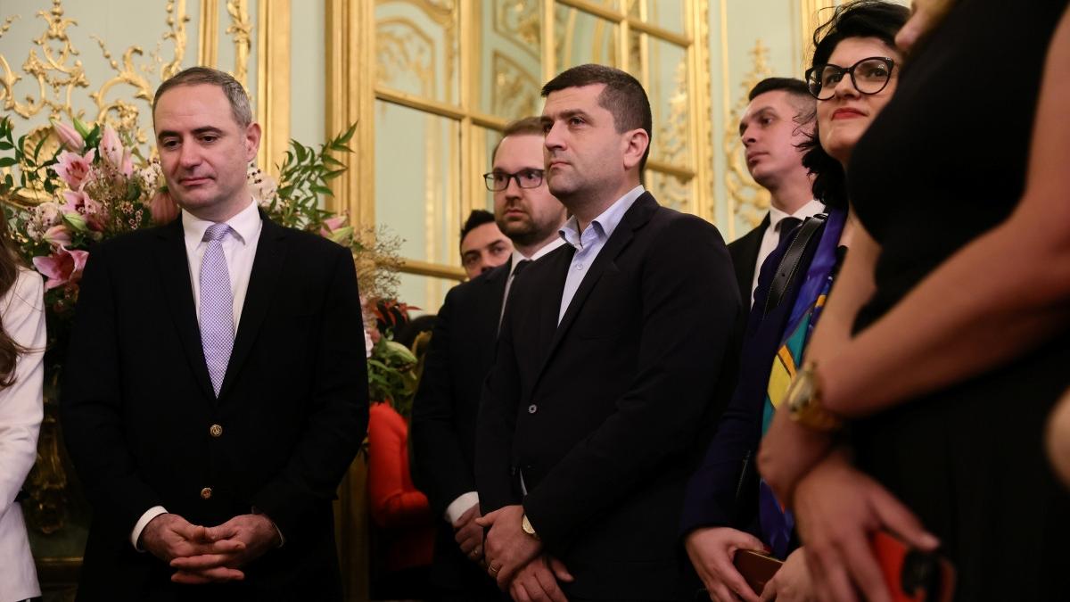 Ministrul Nazare respinge acuzațiile de blocare a SAFE: „Acordul a fost semnat și trimis la Bruxelles. Miruță nu a...” 3 Ministrul Nazare respinge acuzatiile de blocare a SAFE Acordul a fost semnatt si trimis la Bruxelles Miruta nu a1779201634