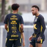 Neymar din nou in centrul atentiei Motivul pentru care l ar fi lovit pe Robinho Jr la un antrenament1777901414