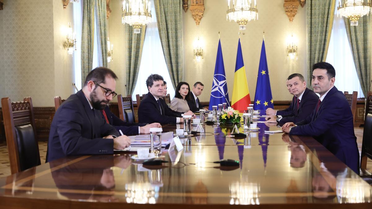 Surse: Nicușor Dan invită partidele la consultări săptămâna viitoare. Vor mai avea loc discuții... 4 Nicusor Dan invita partidele la consultari saptamana viitoare Vor mai avea loc discutii1778609821