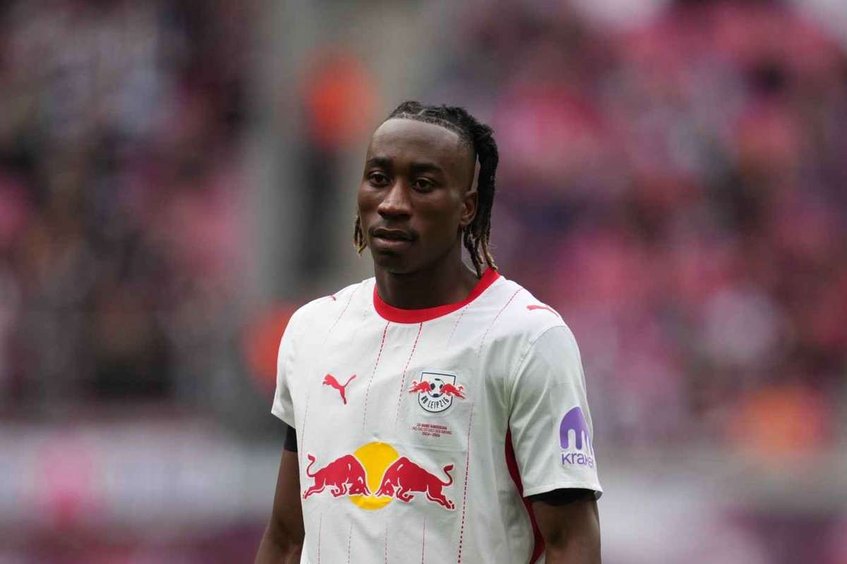 Yan Diomande dorit de Liverpool discuta despre viitorul sau la RB Leipzig1778698521