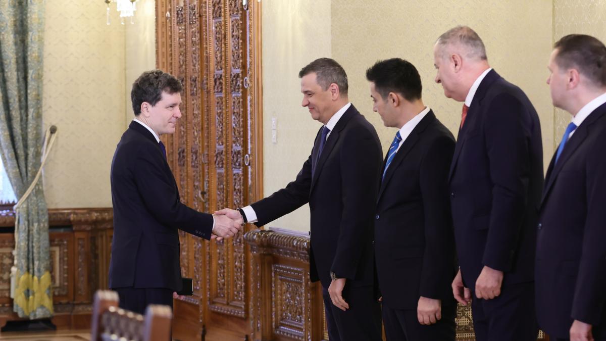 Surse: Nicușor Dan l-a întrebat pe Sorin Grindeanu dacă PSD va prelua funcția de premier. Ce... 2 surse nicusor dan l a intrebat pe sorin grindeanu daca PSD va prelua functia de premier ce1779090034