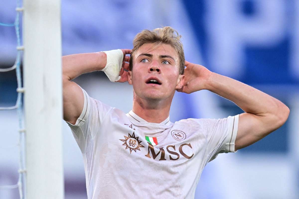 A convins in Italia Napoli nu l mai lasa pe jucatorul imprumutat de la Manchester United sa se intoarca1780486951