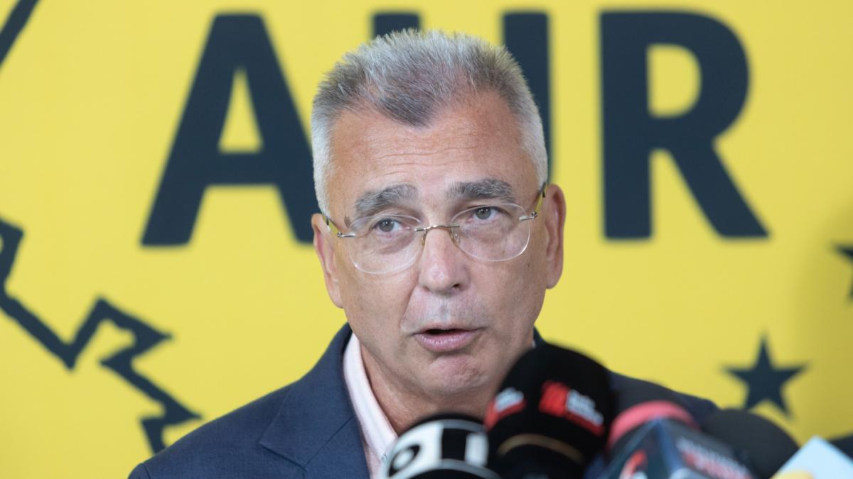 AUR anunță că nu-l va susține pe Veștea și solicită alegeri anticipate. Peiu: "Președintele revine..." 2 AUR anunta ca nu l va sustine pe Vestea si solicita alegeri anticipate Peiu Preedintele revine1781441831