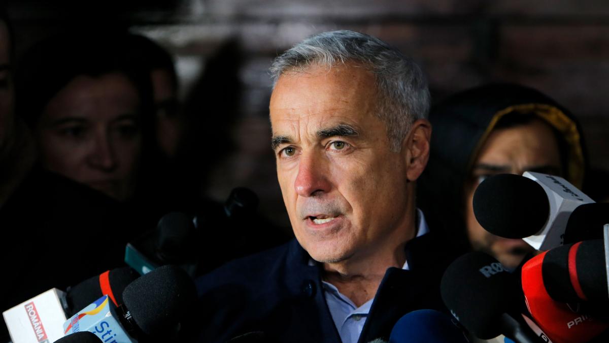 Calin Georgescu este campion la amenzi dupa campania sa zero lei A fost sanctionat pentru1781285258
