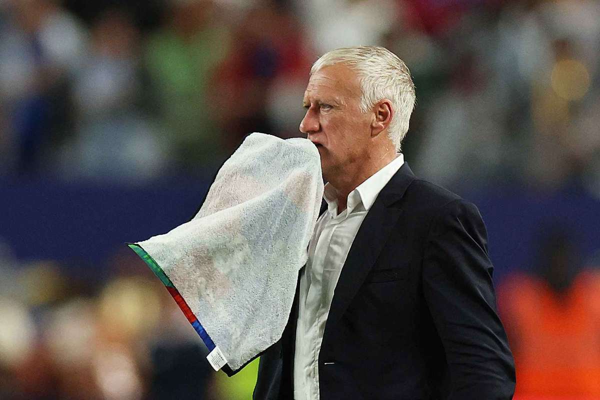 Norvegia Franta va incepe cu un moment de reculegere in memoria mamei lui Didier Deschamps1782502273