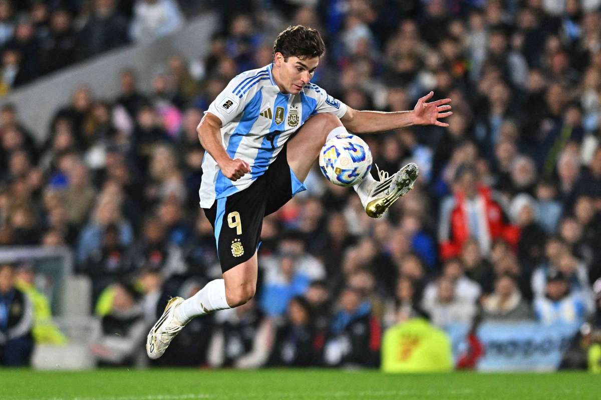 Oficial | Atletico Madrid a respins oferta de 150 de milioane de euro de la Real pentru Julián Alvarez 2 Oficial Atletico Madrid a respins oferta de 150 de milioane de euro de la Real pentru Julian Alvarez1781031437