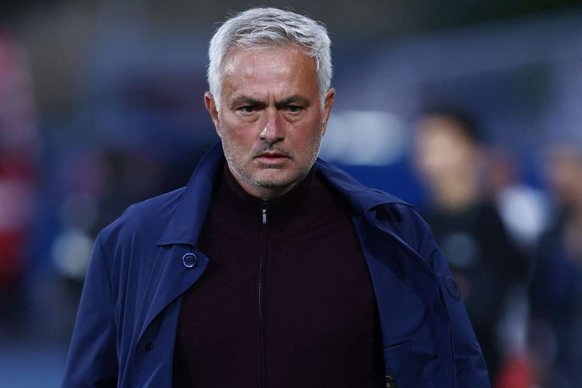 Oficial, Jose Mourinho a devenit antrenorul echipei Real Madrid. 2 Oficial Jose Mourinho a devenit antrenorul echipei Real Madrid1781205134