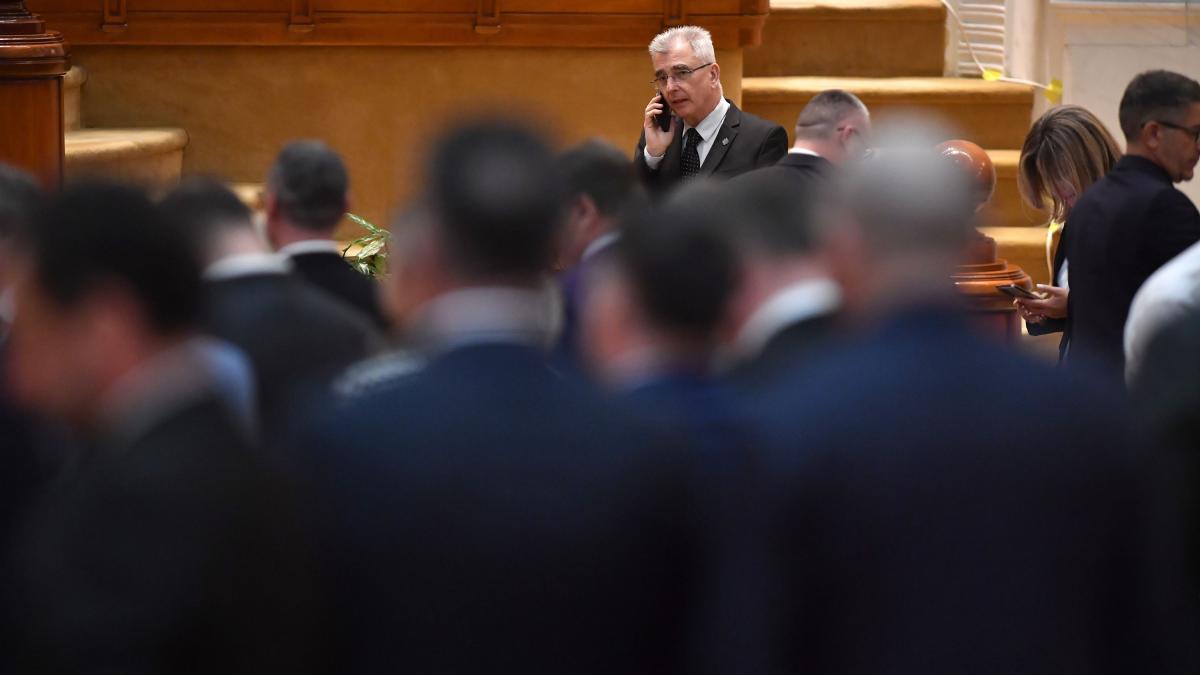 Peiu anunta ca parlamentarii AUR se vor abtine la votul pentru Guvernul Vestea Nu vom vota un1781636236
