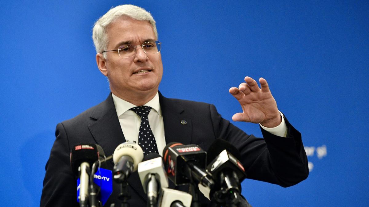 Pislaru anunta eliminarea unor discrepante salariale in sistemul sanitar acolo unde exista dezechilibre vom1781093553
