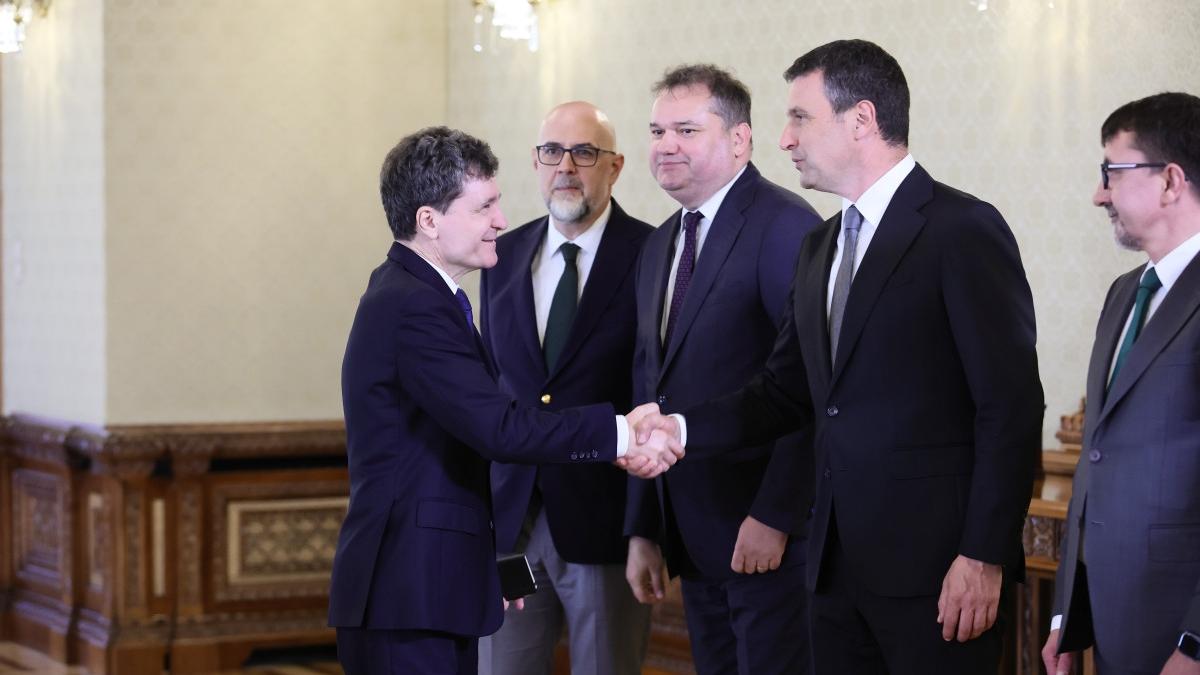 surse udmr va avea discutii cu vestea dar asteapta o decizie din partea liberalilor nu dorim sa participam la1781456260