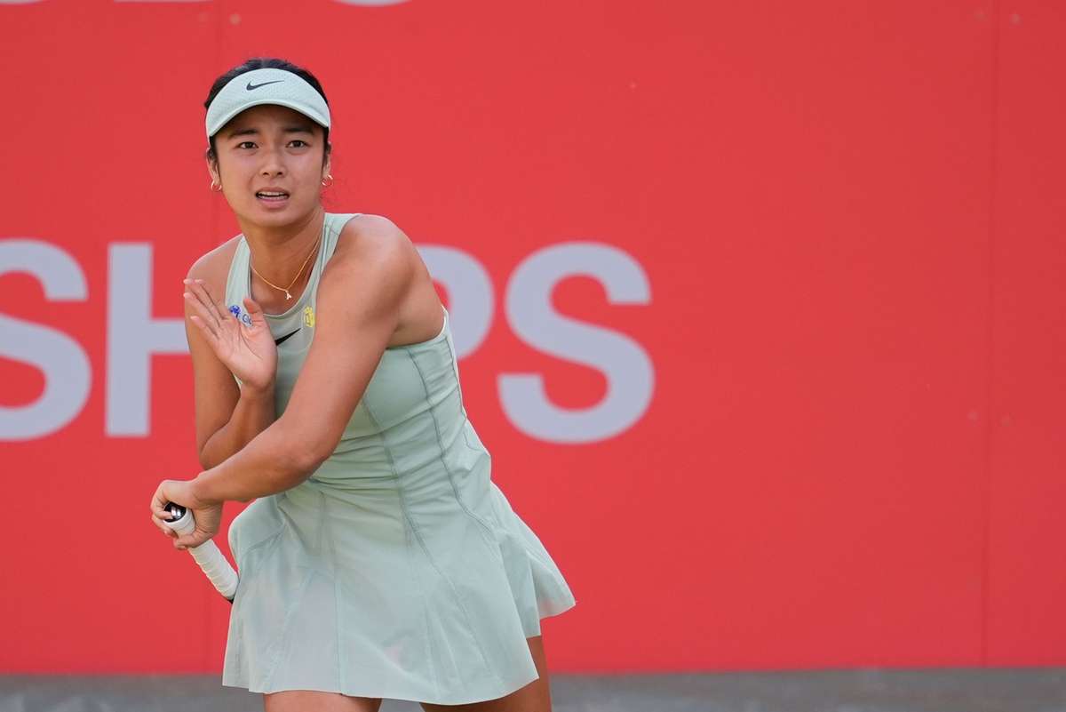 urmarirea tenisului jovic se confrunta cu eala bublik joaca impotriva lui struff1781062034