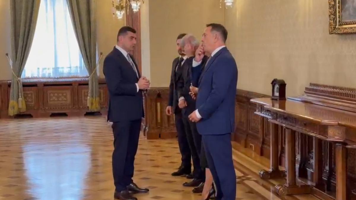 AUR a hotărât să demareze procedurile pentru suspendarea lui Nicușor Dan: "Nu vom vota niciun guvern de..." 2 AUR a hotarat sa demareze procedurile pentru suspendarea lui Nicusor Dan Nu vom vota niciun guvern de1782906399