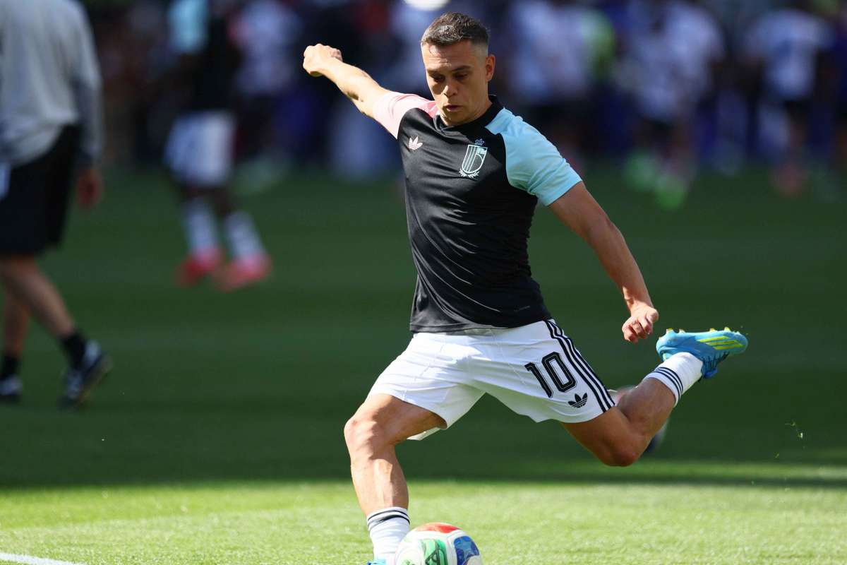 Beșiktaș finalizează transferul lui Leandro Trossard de la Arsenal 2 Besiktas finalizeaza transferul lui Leandro Trossard de la Arsenal1784051186