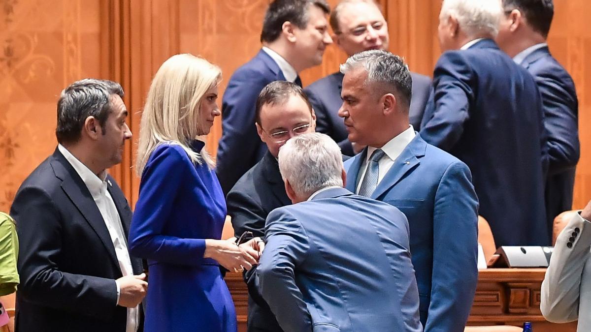 Contestatarii lui Bolojan din PNL publica Manifestul Platformei Conservatoare Nu suntem o factiune1784537220