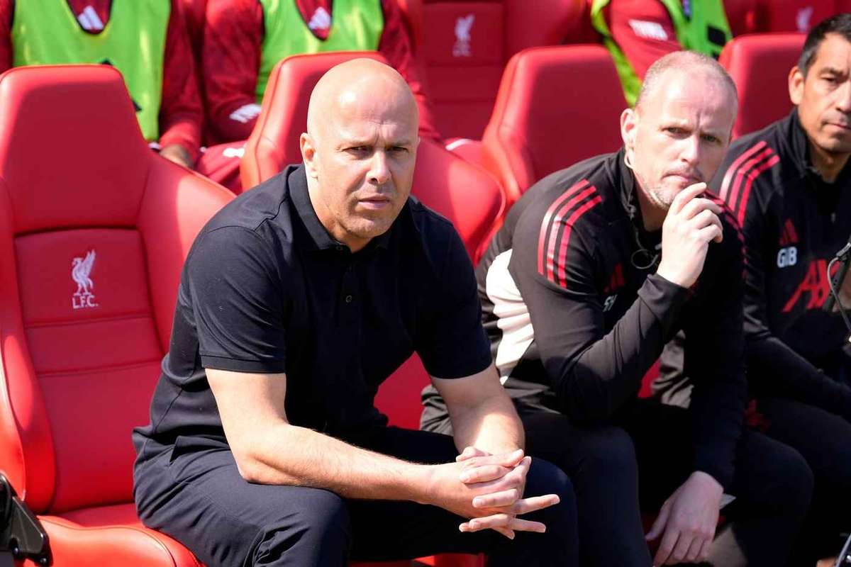 Liverpool îi facilitează lui Arne Slot ascensiunea la postul de selecționer al Olandei. 2 Liverpool ii faciliteaza lui Arne Slot ascensiunea la postul de selector al Olandei1784014323