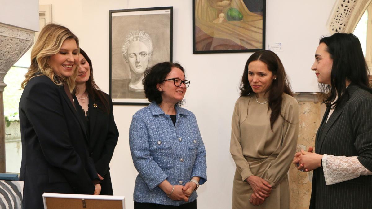 Mirabela Grădinaru se va implica în activitățile fundației conduse de Olena Zelenska. Anunțul a fost făcut de... 2 Mirabela Grdinaru se va implica in activitatile fundatiei conduse de Olena Zelenska Anuntul a fost facut de1784149319