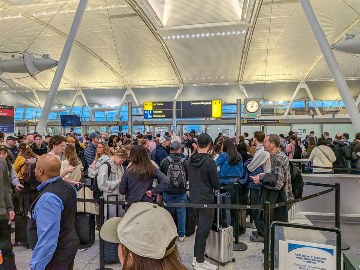 Obiectul obișnuit din bagaj care ți-ar putea cauza probleme la aeroport. Ce să eviți să iei cu tine când călătorești cu avionul. 2 Obiectul obisnuit din bagaj care ti ar putea cauza probleme la aeroport Ce sa eviti sa iei cu tine cand calatoresti cu avionul1784037738