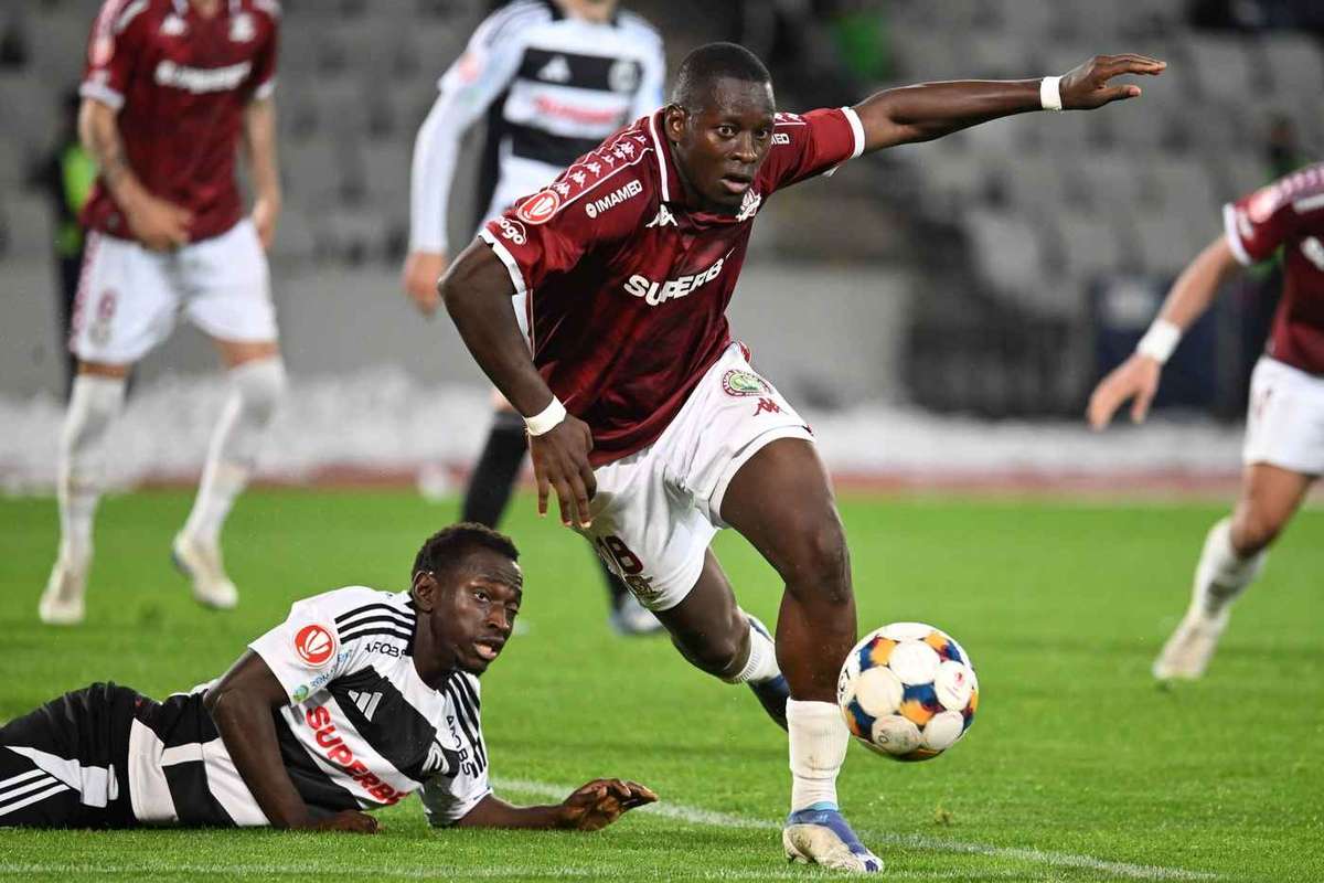 Oficial! Plecare de la Rapid înainte de prima etapă: Kader Keita părăsește giuleștenii 3 Oficial Plecare de la Rapid inainte de prima etapa Kader Keita paraseste giulestenii1784304971