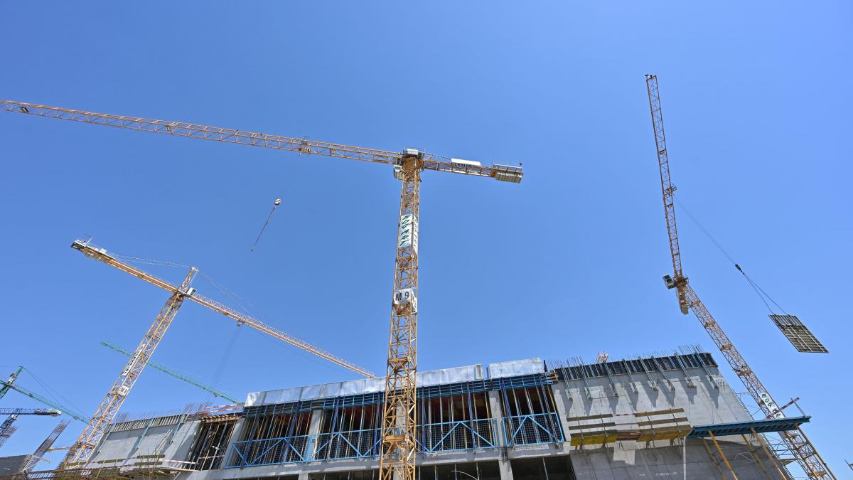 Se modifica regulile pentru cei care doresc sa si construiasca o casa sau un garaj la tara dar si1785336279