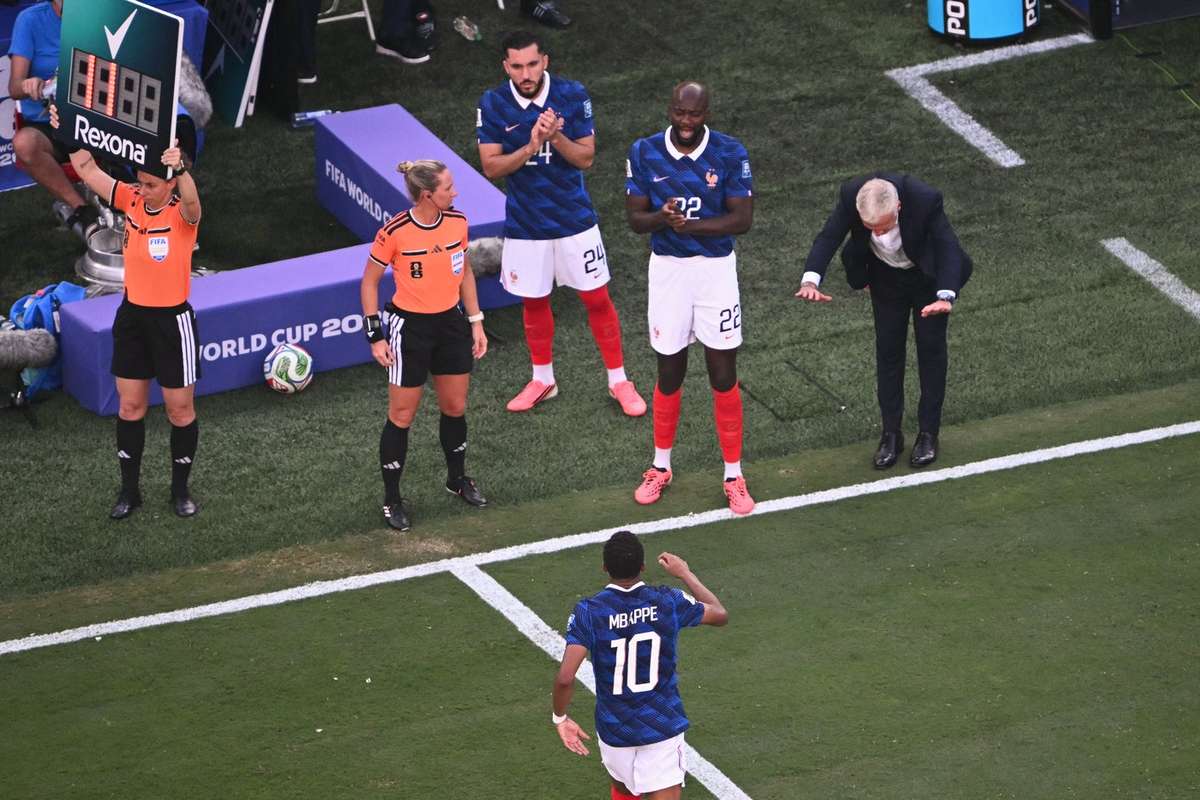 Sferturile de finala ale Cupei Mondiale incep cu reeditarea confruntarii dintre Franta si Maroc1783495927