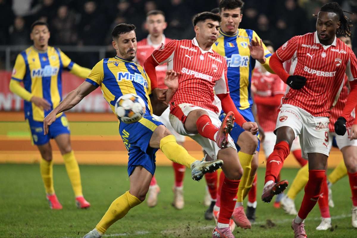 TRANSIMISIE ÎN DIRECT | Petrolul - Dinamo: "Câinii" domină statisticile, dar ploieștenii au lăsat o amprentă memorabilă 2 transmisie in direct petrolul dinamo cainii domina statisticile darploiestenii au lasat o amprenta memorabila1784444513