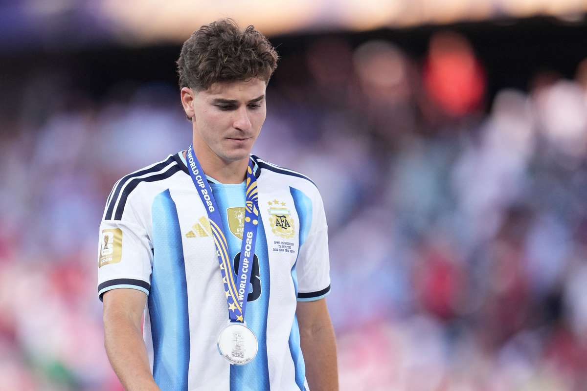 Alvarez este concentrat in ciuda speculatiilor de transfer afirma noul sau coechipier de la Atletico Romero1787242466
