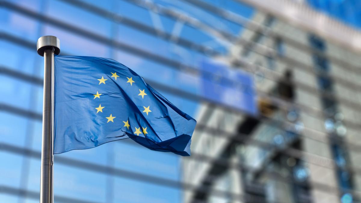 Avertisment de la Bruxelles după ce Legea decarbonizării a fost modificată la București: Orice regres... 2 Avertisment de la Bruxelles dupa ce Legea decarbonizarii a fost modificata la Bucuresti Orice regres1786028372