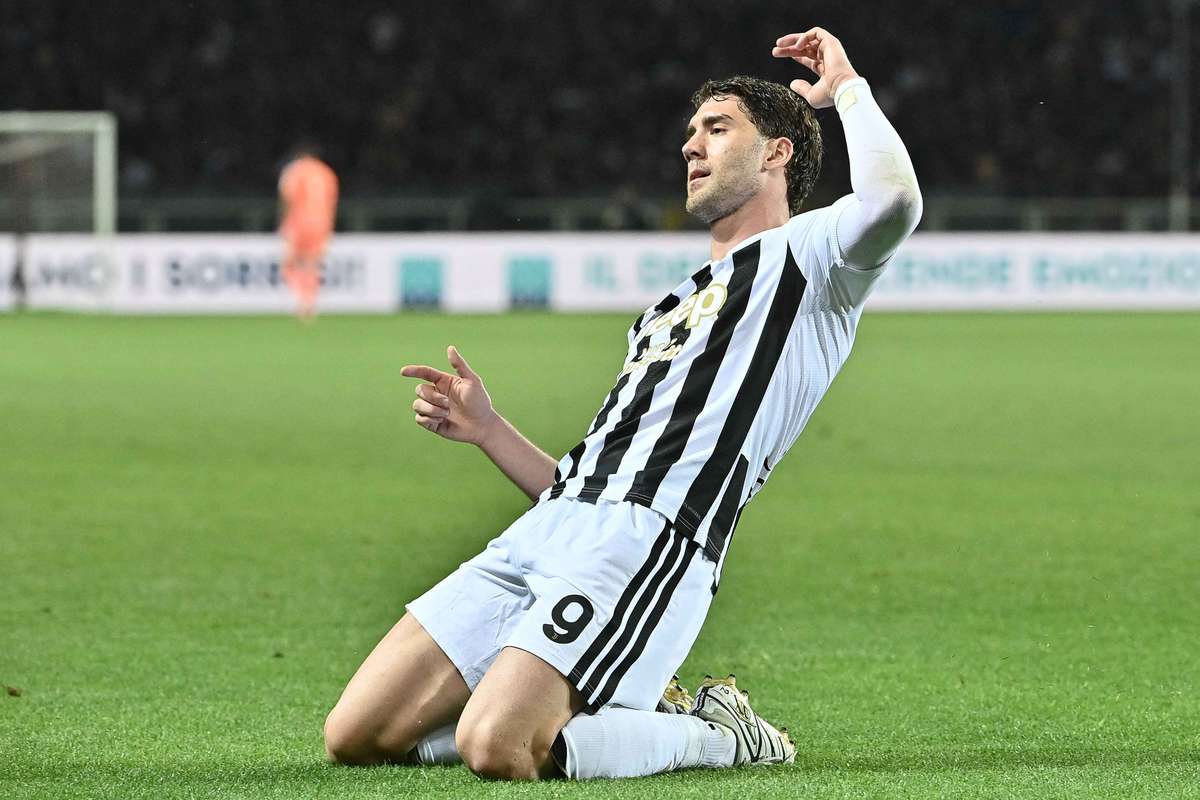 Beșiktaș îl atrage pe Vlahovic cu un contract de top. Oferta pregătită pentru jucătorul sârbu. 2 Besiktas il atrage pe Vlahovic cu un contract de top Ofertea pregatita pentru jucatorul sarbu1786278568