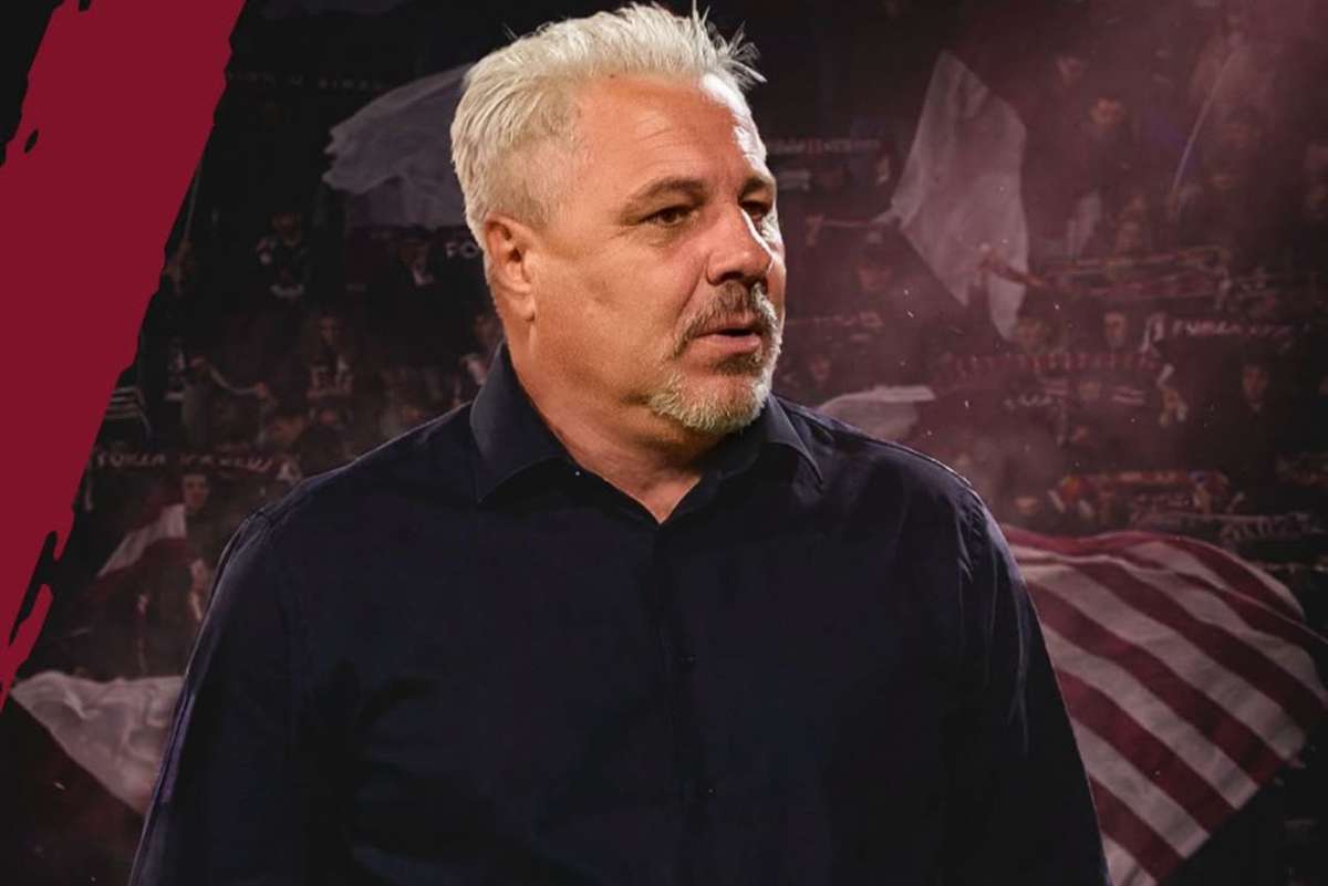 CFR Cluj l a prezentat oficial pe Marius Sumudica1786726772