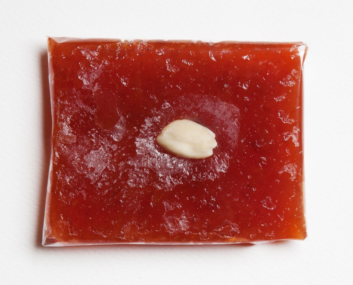 Cum se prepară Kidonopasto, dulcețea grecească de gutui cu un nume greu de pronunțat, din doar câteva ingrediente. 2 Cum se prepara Kidonopasto dulceata greceasca de gutui cu un nume greu de pronuntat din doar cateva ingrediente1787388280