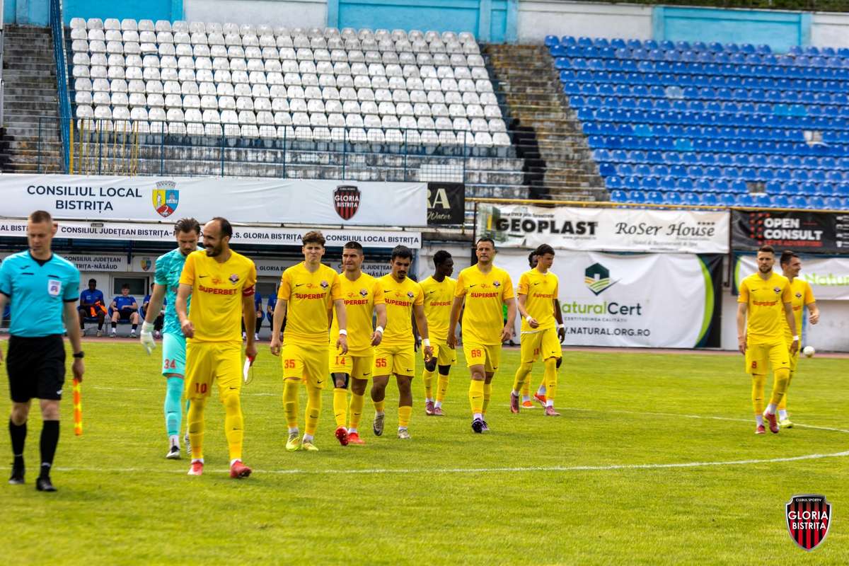 După două retrogradări consecutive din Liga 2, proprietarul a hotărât să desființeze echipa. 2 Dupa doua retrogradari consecutive din Liga 2 proprietarul a hotarat sa desfiinteze echipa1786373081