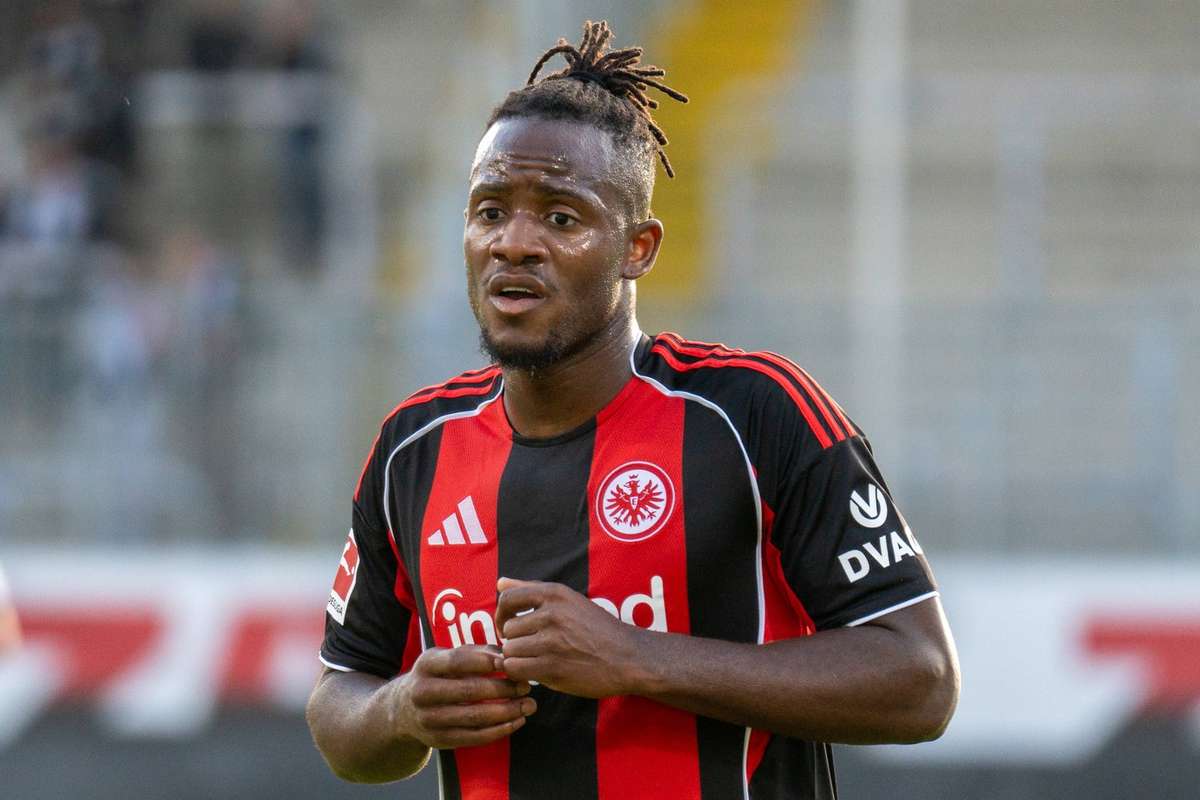Fostul atacant al lui Chelsea si a gasit echipa Batshuayi a semnat in Arabia Saudita1786991375