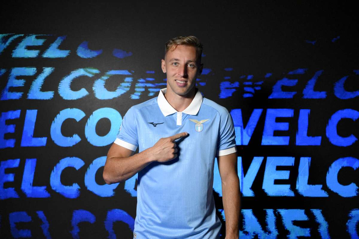 OFICIAL Davide Frattesi paraseste Inter Mijlocasul se intoarce la clubul unde a inceput cariera de fotbalist1786772664