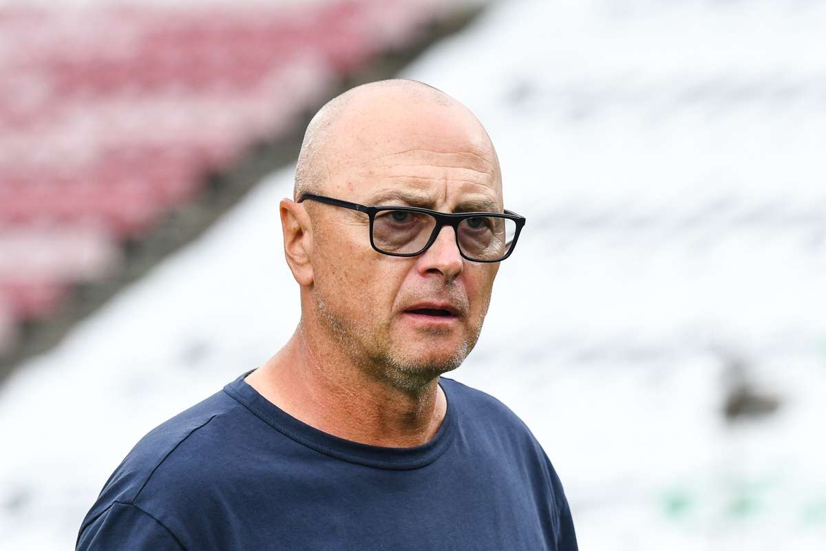 Oficial | Leo Grozavu revine pe bancă! A încheiat un contract cu Chindia Târgoviște 1 Oficial Leo Grozavu revine pe banca A incheiat un contract cu Chindia Targoviste1787764498