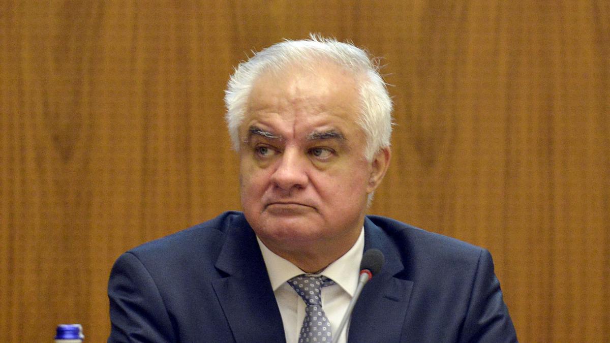 PSD reacționează ferm după declarația consilierului BNR care a afirmat că "vom mânca scoarță de copac": "Un privilegiat, trebuie demis de urgență" 2 PSD reactioneaza ferm dupa declaratia consilierului BNR care a afirmat ca vom mananca scoarta de copac un privilegiat trebuie demis de urgenta1787647483