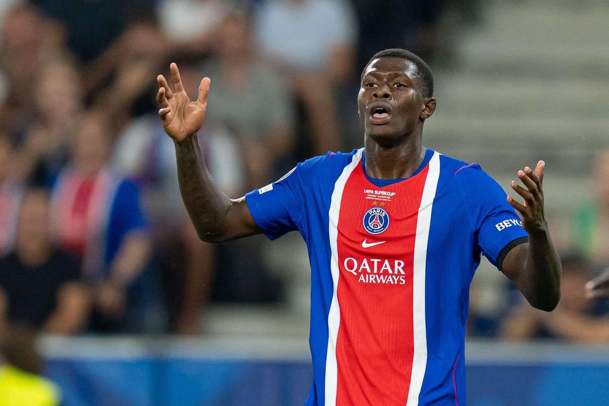 PSG, fără un jucător de bază la începutul sezonului. Nuno Mendes a fost suspendat. 2 PSG fara un jucator de baza la inceputul sezonului Nuno Mendes a fost suspendat1787207361