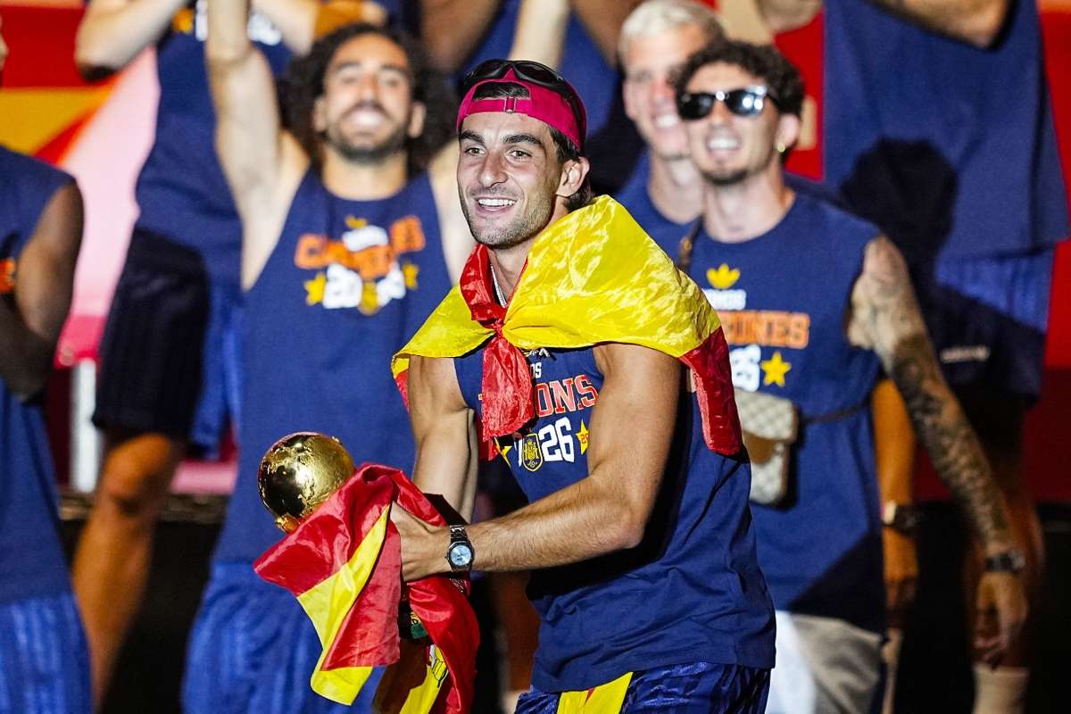 PSG și Barcelona sunt aproape de a încheia un acord pentru Ferran Torres. 2 PSG si Barcelona sunt aproape de a incheia un acord pentru Ferran Torres1786419876