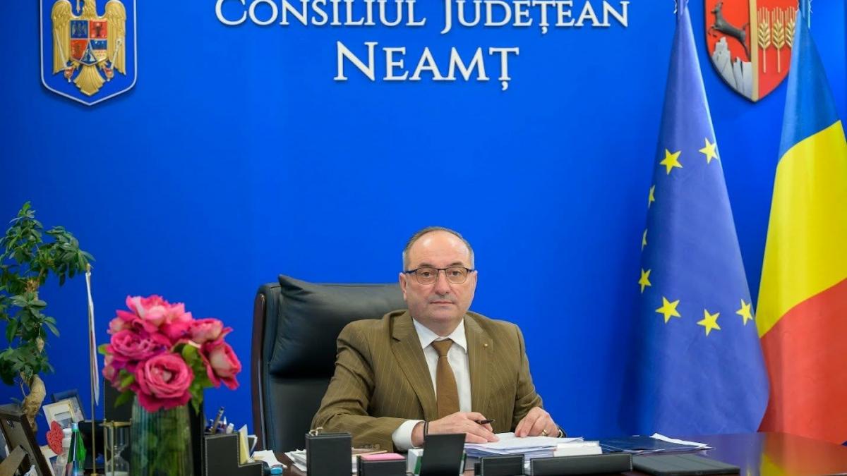 Președintele CJ Neamț îi reproșează Guvernului că ține blocate proiecte esențiale pentru județ, dar investește în stadioane: „Este inacceptabil” 2 Presedintele CJ Neamt ii reproseaza Guvernului ca tine blocate proiecte esentiale pentru judet dar investete in stadioane este inacceptabil1787247881