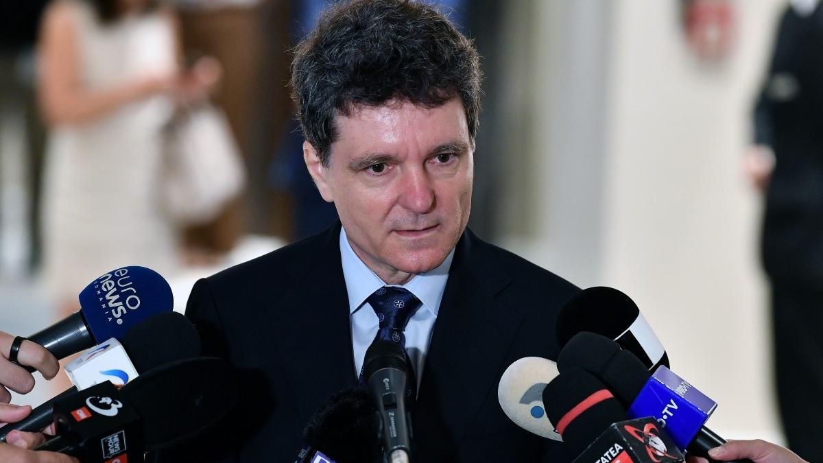 Președintele Nicușor Dan, așteptat să semneze legile considerate jaloane în PNRR. Parlamentul discută... 2 Presedintele Nicusor Dan asteptat sa semneze legile considerate jaloane in PNRR Parlamentul discuta1785739481