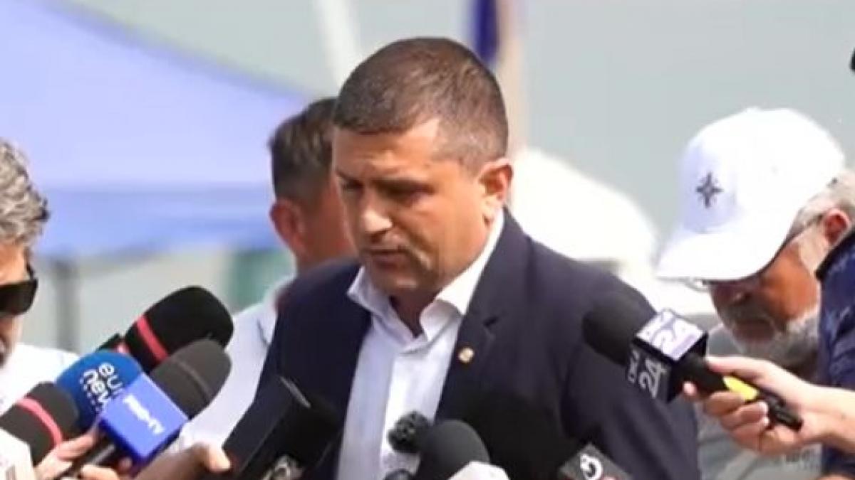 Radu Miruță, după explozia stâncii Pârjoaia: "Ce nu s-a realizat în 30 de ani, am reușit astăzi să..." 2 Radu Miruta dupa explozia stancii Parjoaia Ce nu s a realizat in 30 de ani am reusit astazi sa1785747588