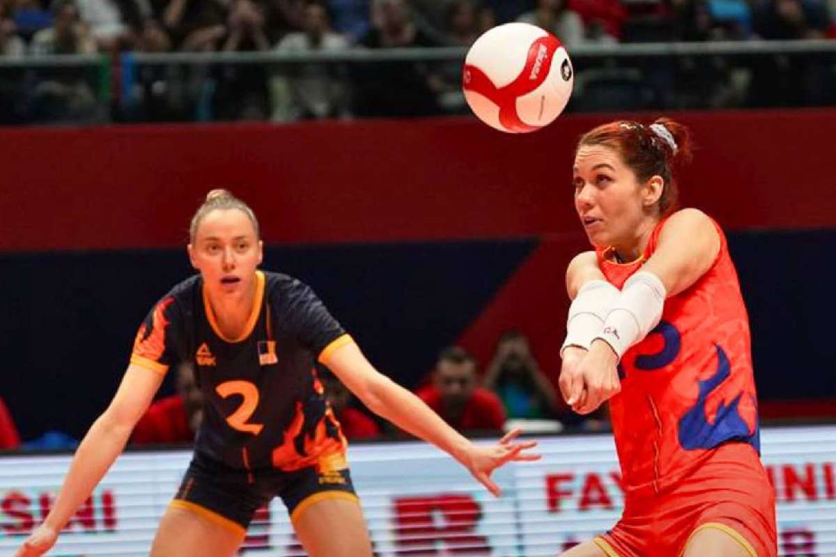 România, a treia înfrângere la Campionatul European de volei feminin! Urmează două meciuri decisive pentru calificare. 2 Romania a treia infrangere la Campionatul European de volei feminin Urmeaza doua meciuri decise pentru calificare1787675381