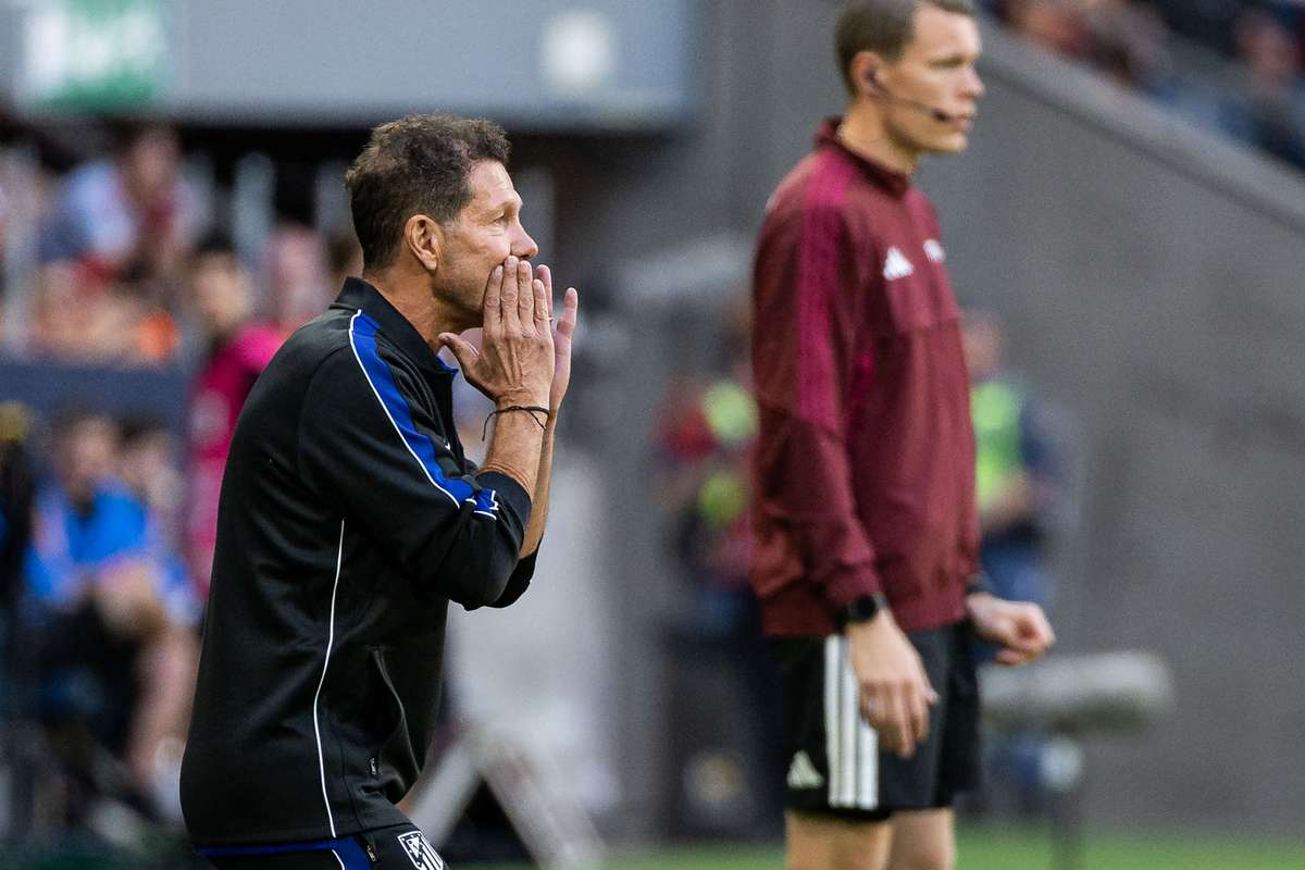 Simeone îl exclude pe Julián Álvarez din lot pentru meciul amical cu Marseille. 3 Simeone il exclude pe Julian Alvarez din lot pentru meciul amical cu Marseille1786697075